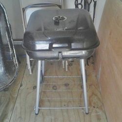 CHARCOAL BBQ PIT $20