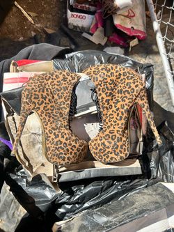 Free Leopard Print Platform High Heel Booties, size 8