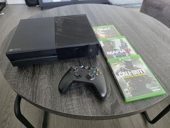 Xbox One Bundle: Original Owner, Bought New!
