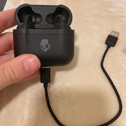 Indy Fuel Wireless AirPods 