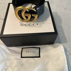 Woman’s Gucci Belt 