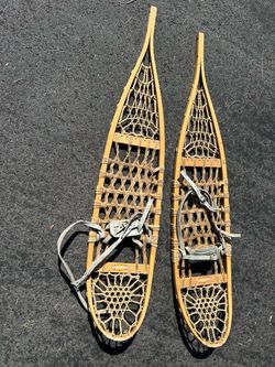 LL Bean snow shoes