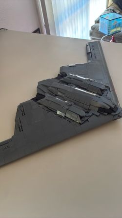 B2 stealth bomber looks like Lego