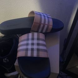 Burberry slides 