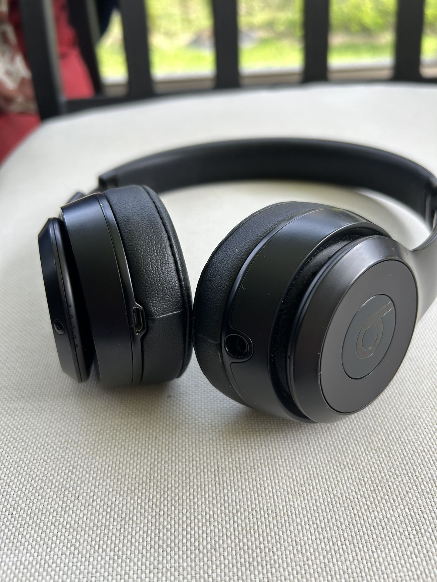 Headphones-Beats Solo3
