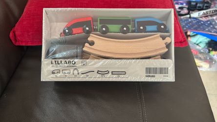 NEE LILLABO TRAIN