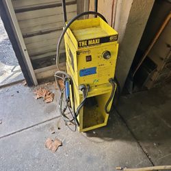 The Maxi Multi Resistance Dent Puller 