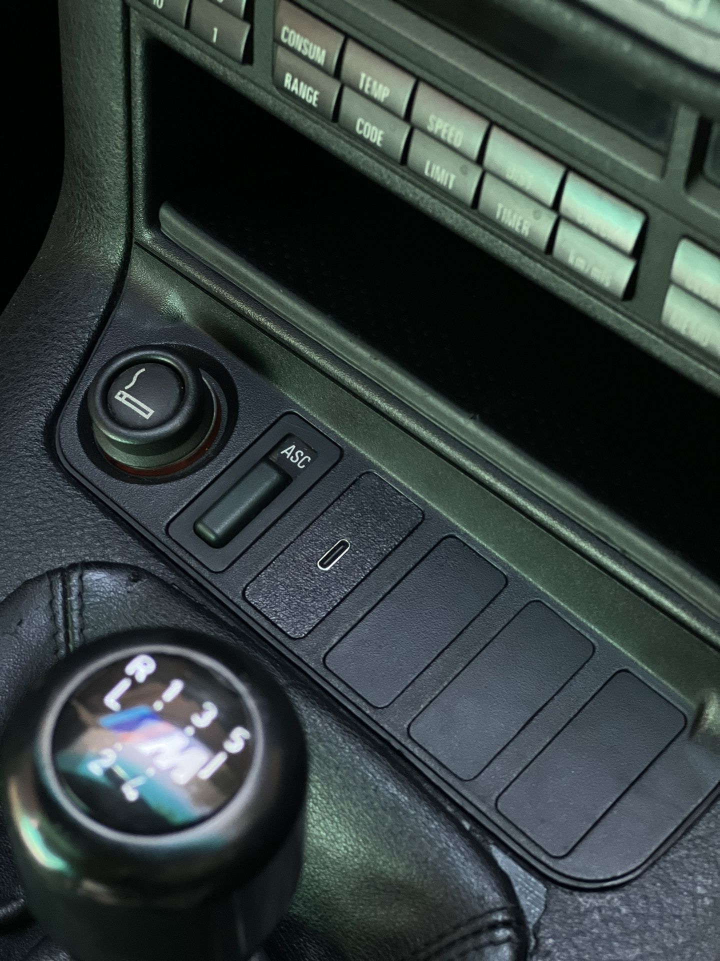 E36 M3 USBC Charger 