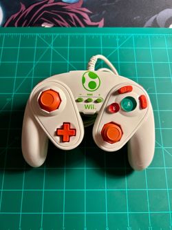 Yoshi Fight Pad Nintendo Wii Wii U Wired Classic Controller