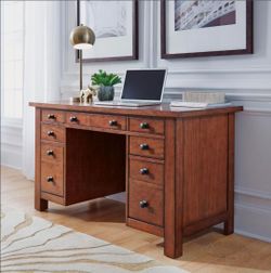 Executive Computer Desk.. BRAND NEW.. CAN DELIVER