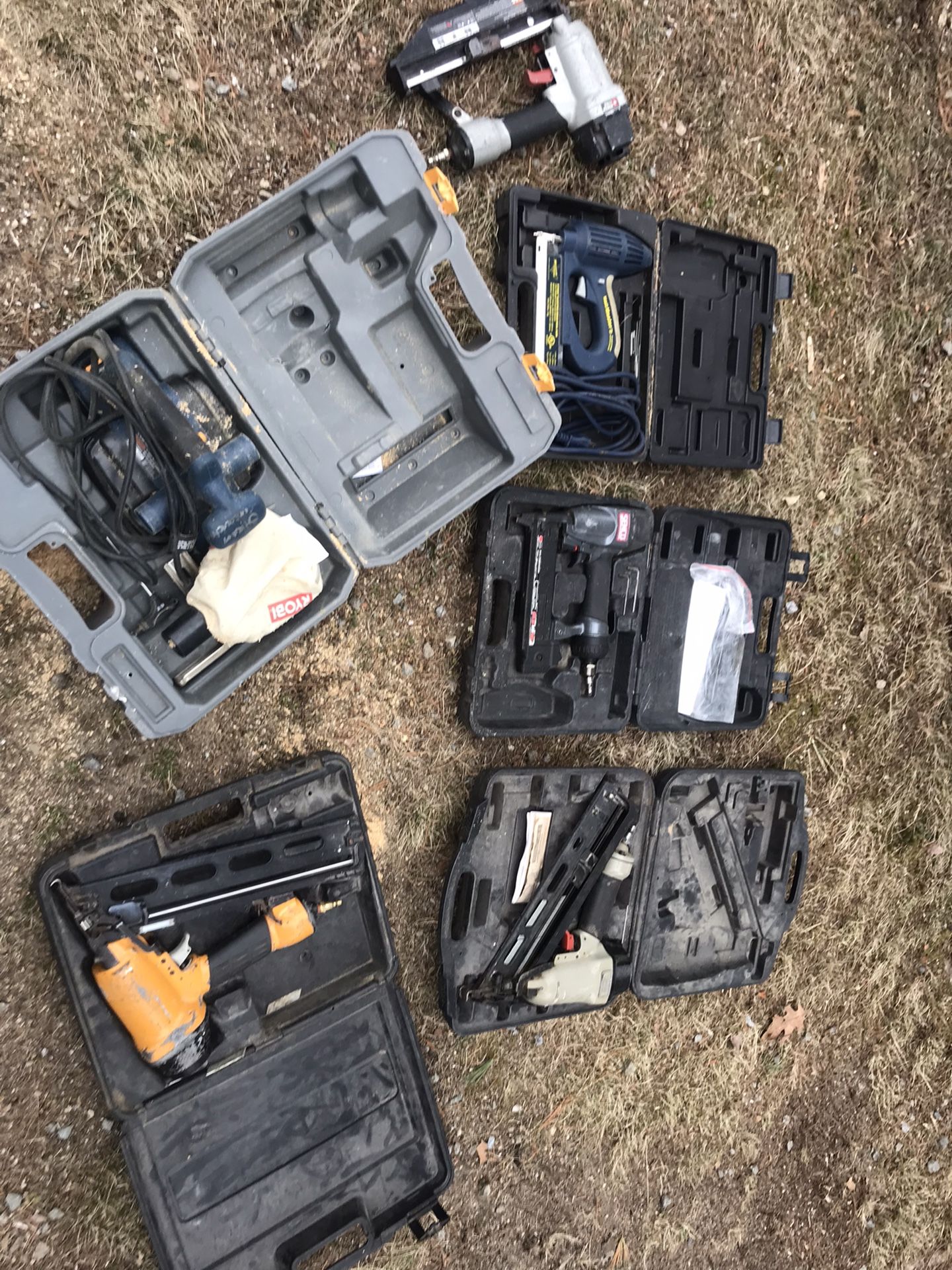 4 Finish Guns Electric Stapler And A Planner