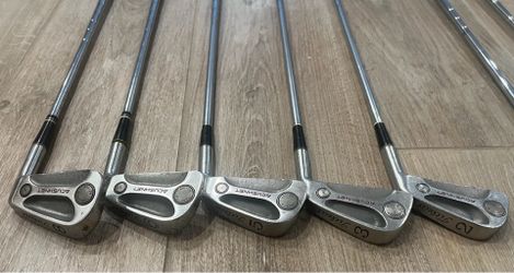 Golf Clubs - Vintage Titleist Acushnet AC-108 Forged Iron Set 2-3-5-6-8 RH Steel Stiff