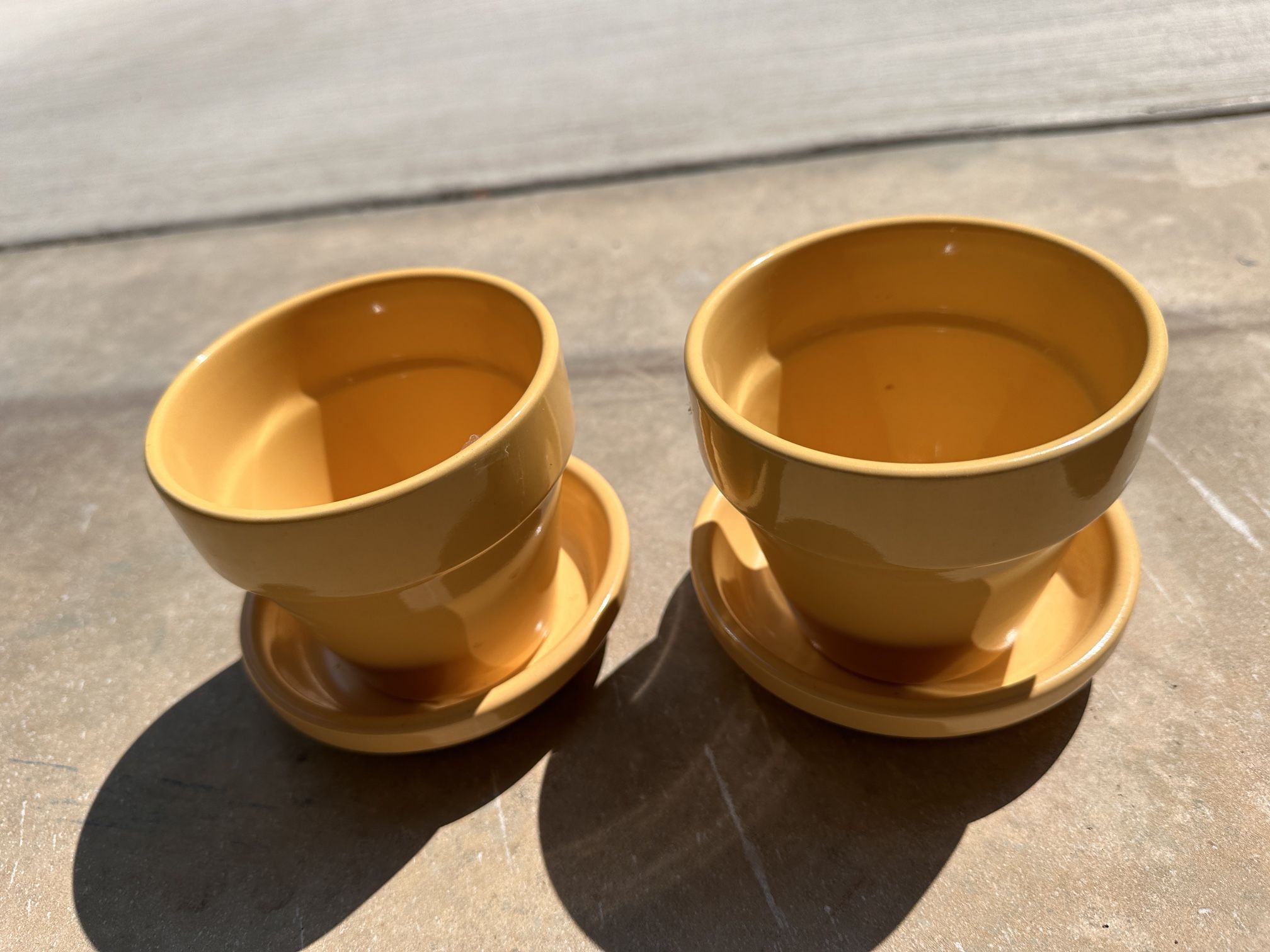 6 Planters For Sale - Never Used