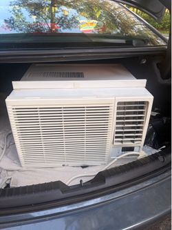 LG window unit