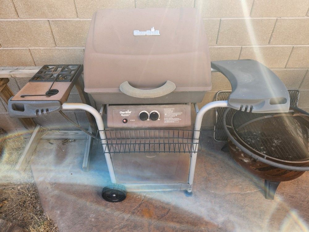 Charbroil Grill
