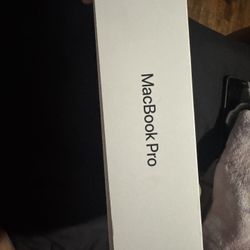 Apple MacBook Pro 2024
