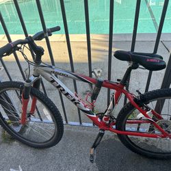 Trek Mountain Bike