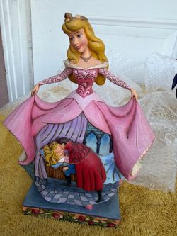 Disney Showcase Collection Jim Shore Sleeping Beauty "True Love's Kiss"