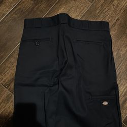 Mens dickies loose fit shorts