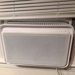 Windmill Window AC - Great Condition