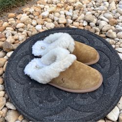 UGG Shoes Womens Brown Suede Koolaburra Milo Shearling Slippers Size 8