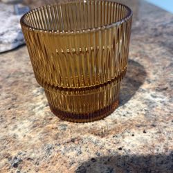 Glassware 4 In Total Brown Color 