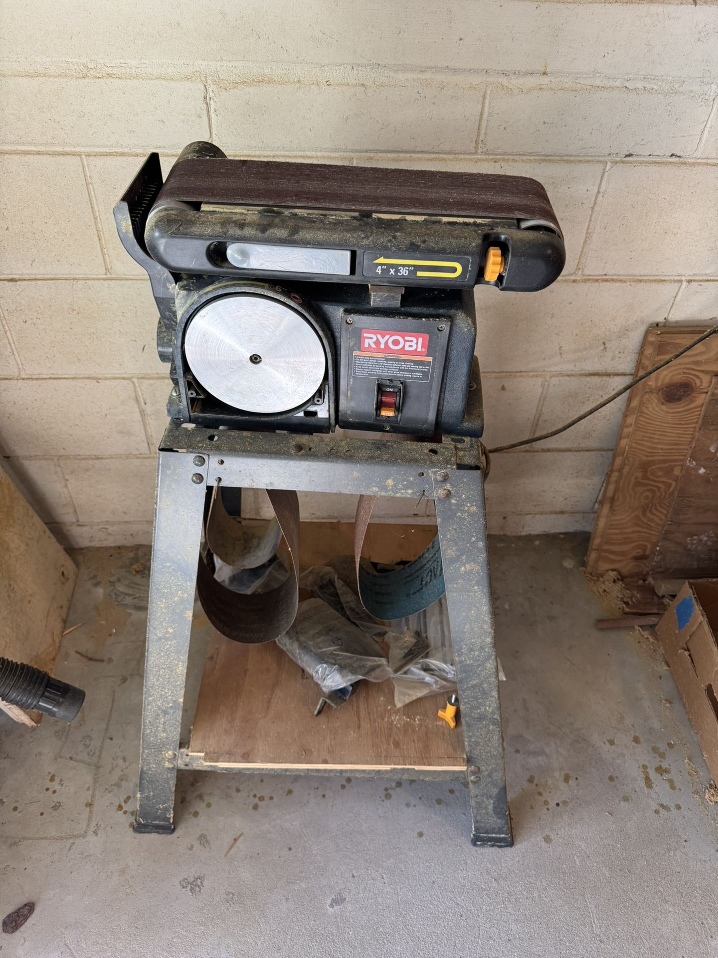 Ryobi Belt And Disc Sander