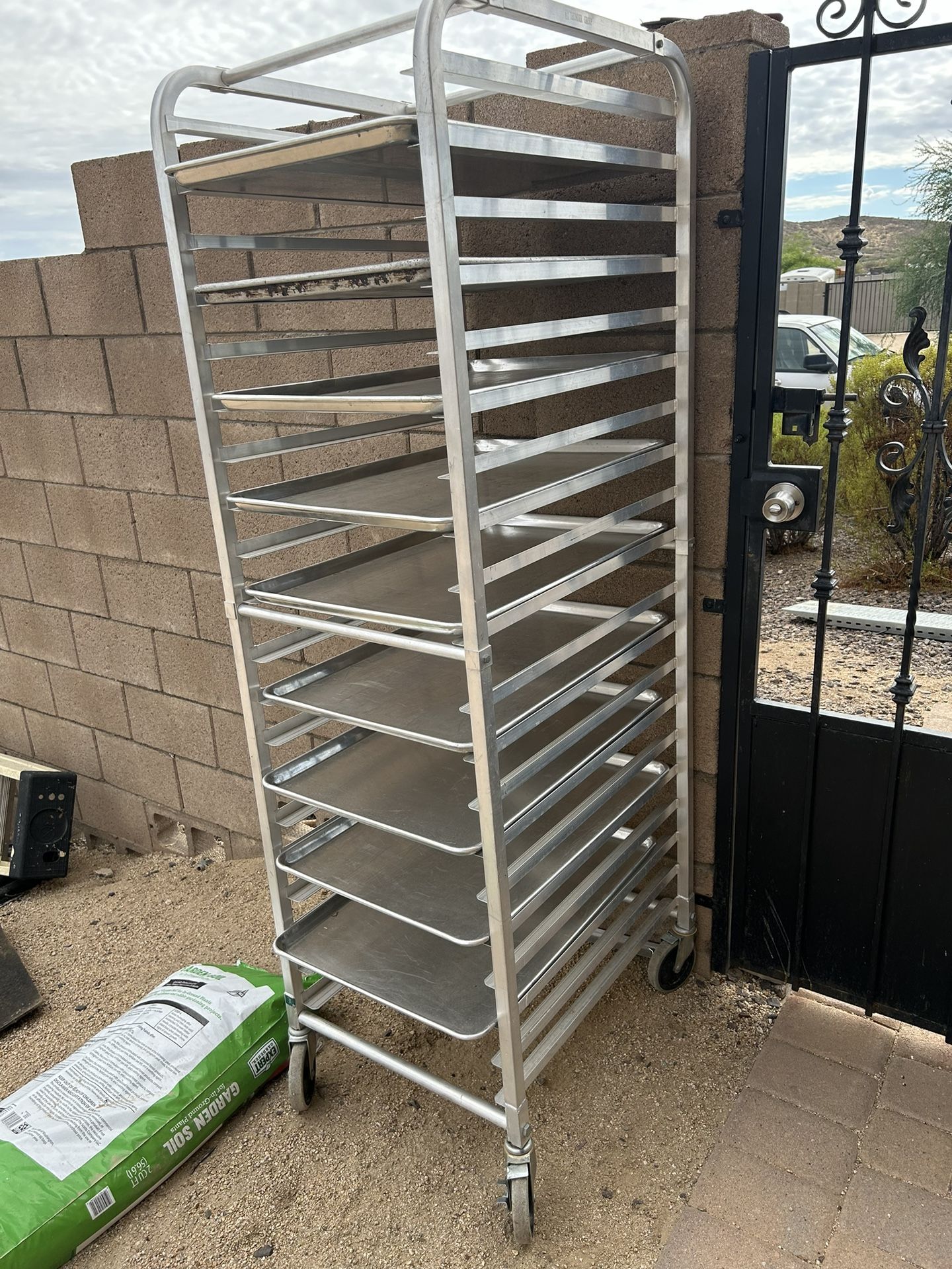 Bakers Rack And 10 Shelves Like New