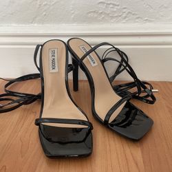 STEVE MADDEN Strap Heels