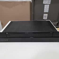 Pakedge RK-1 Router And MS-2416 Switch