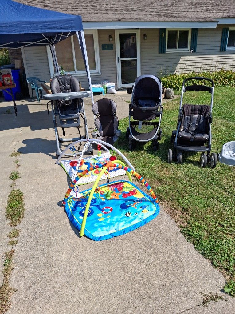 Yard Sale 1483 ARCADIA Rd Brimfield