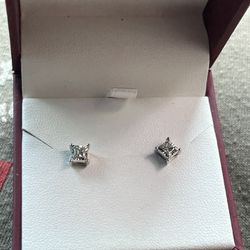 1/3 Ct Diamond Silver Earrings