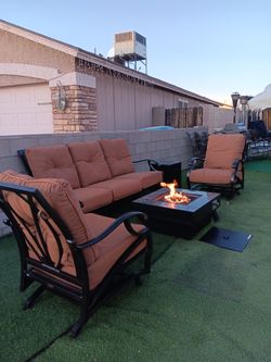 Mallin Patio Furniture Good Condition 