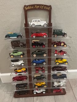 Golden age of Ford display 25 Die Cast Cars READ