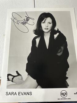 Signed Sara Evans Photo – Authentic Country Music Autograph