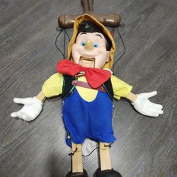 Vintage Walt Disney Pinocchio Doll $20 Bartlett Il