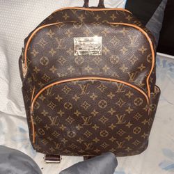 louis vuitton brown large bag for Sale in Virginia Beach, VA - OfferUp