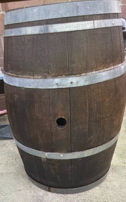 Wine barrel