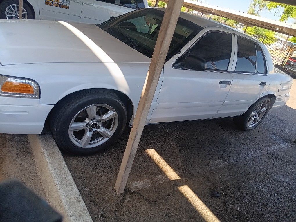 Crown Victoria
