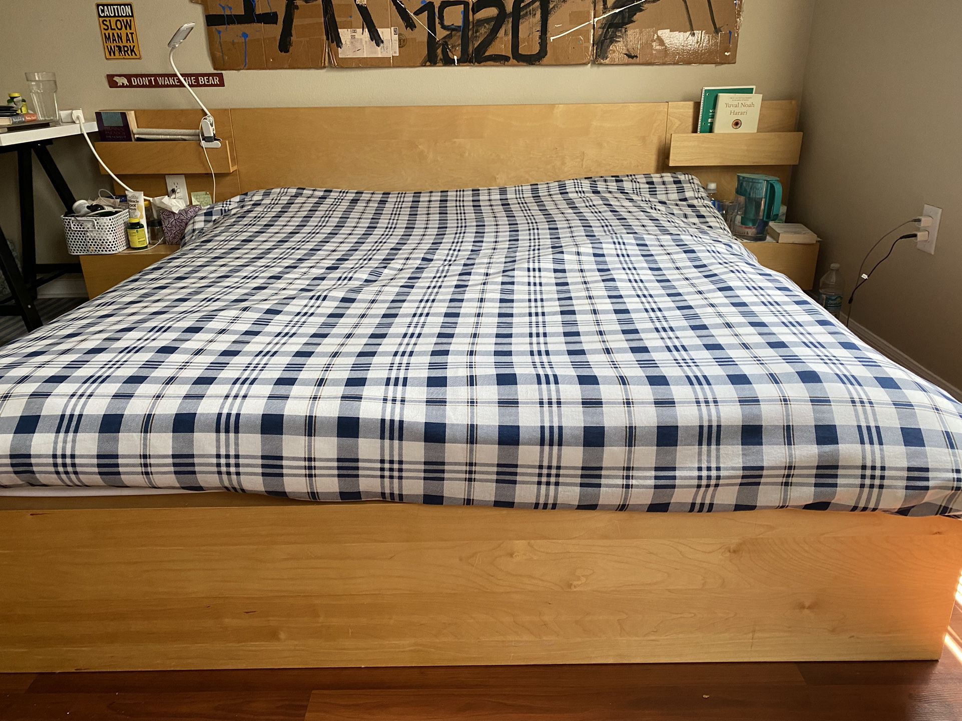 Ikea Malm Bed With Nightstands