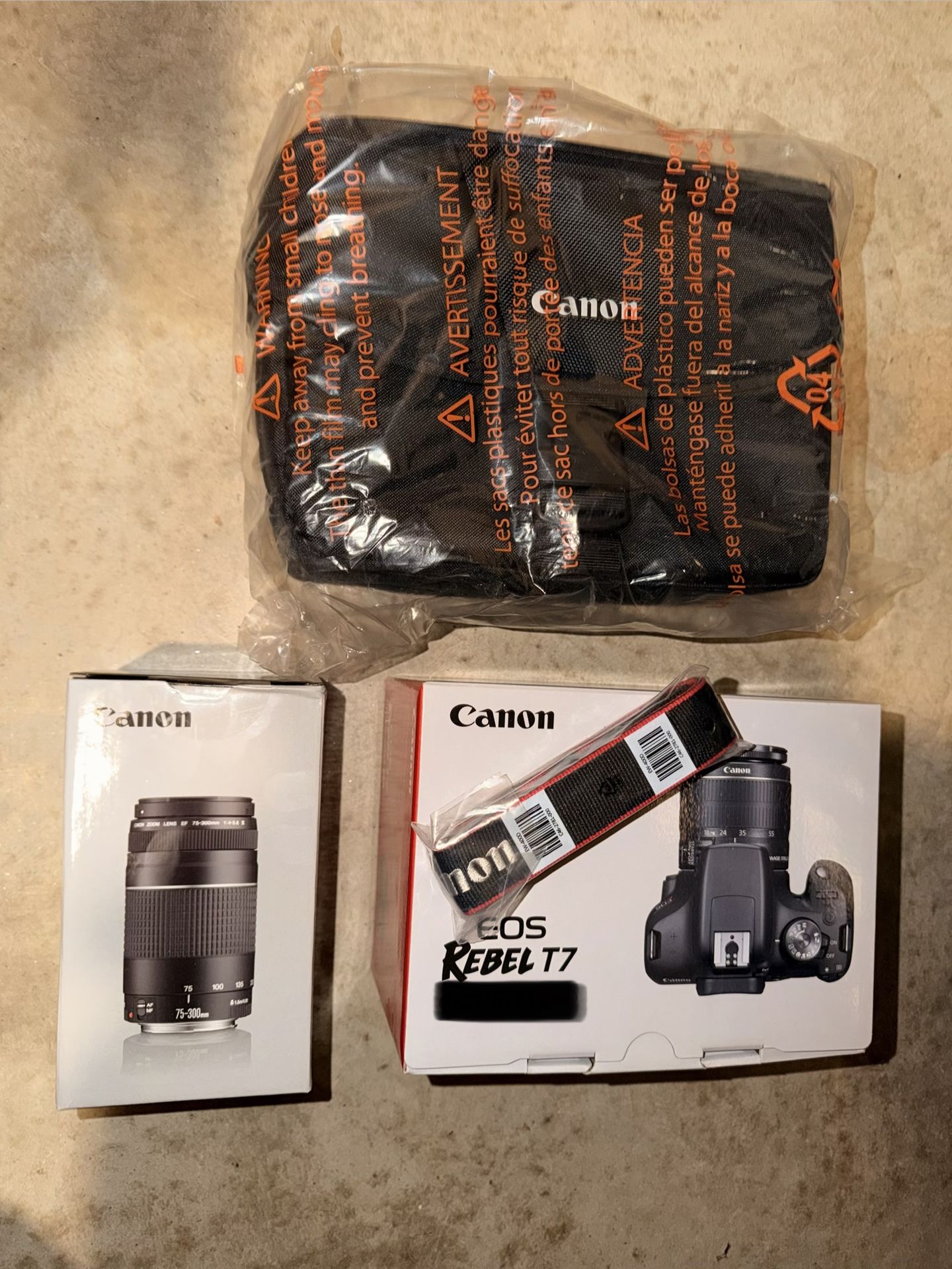 Canon EOS Rebel T7 DSLR