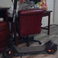 Phantom Gogo Scooter