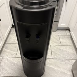 Water Dispenser 