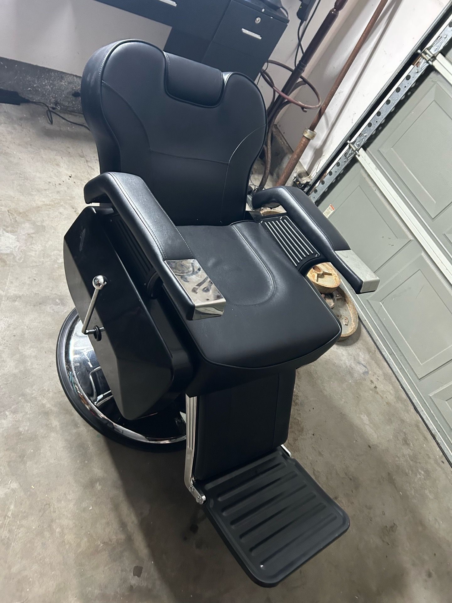 Barber chair