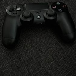 PS4 Controller