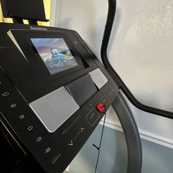 NordicTrack Treadmill In like Trainer PICKUP ONLY