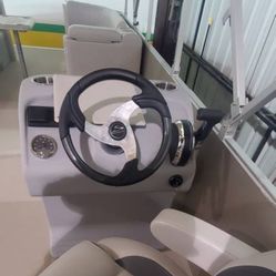 Pontoon Boat 29 F Long 