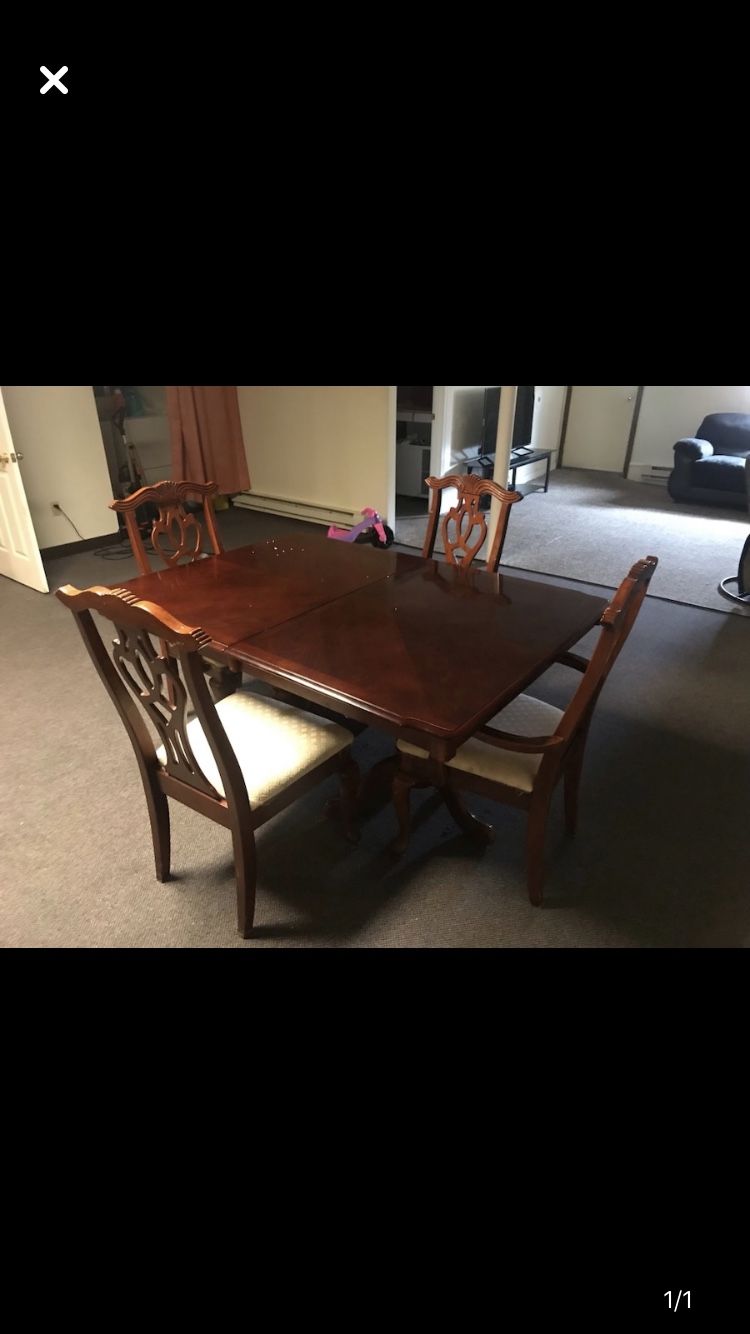 4 chair kitchen table