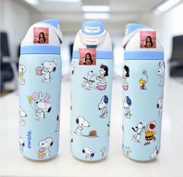 Blue snoopy owala 32 oz
