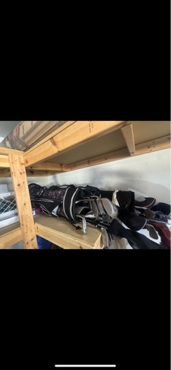 2x set of golf clubs